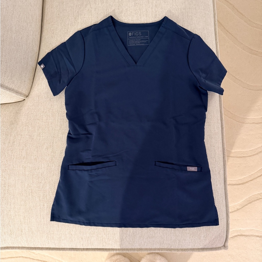 FIGS Catarina Scrub Top XXS Dark Harbor V-Neck Two Pocket  Gently Worn